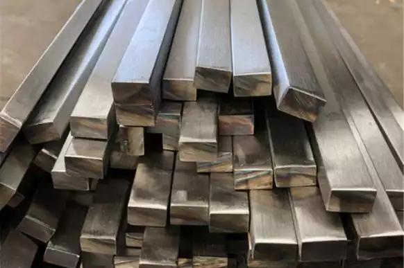 Квадрат нержавеющий фото со склада